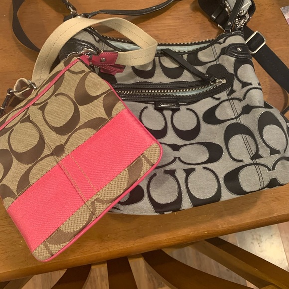 2 authentic coach purses - Picture 1 of 2